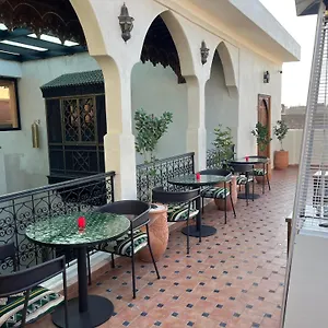 https://riad-deluxe-1.marrakeshhotelsmorocco.com