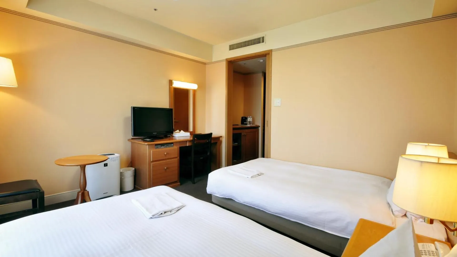 Hotel Lifort Szapporo 4*,
